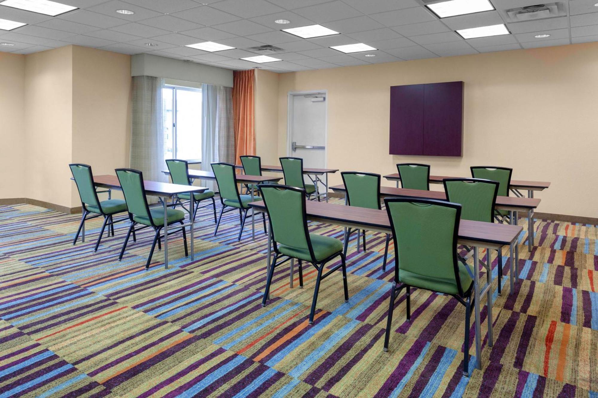 Fairfield Inn And Suites By Marriott Сиймор Екстериор снимка