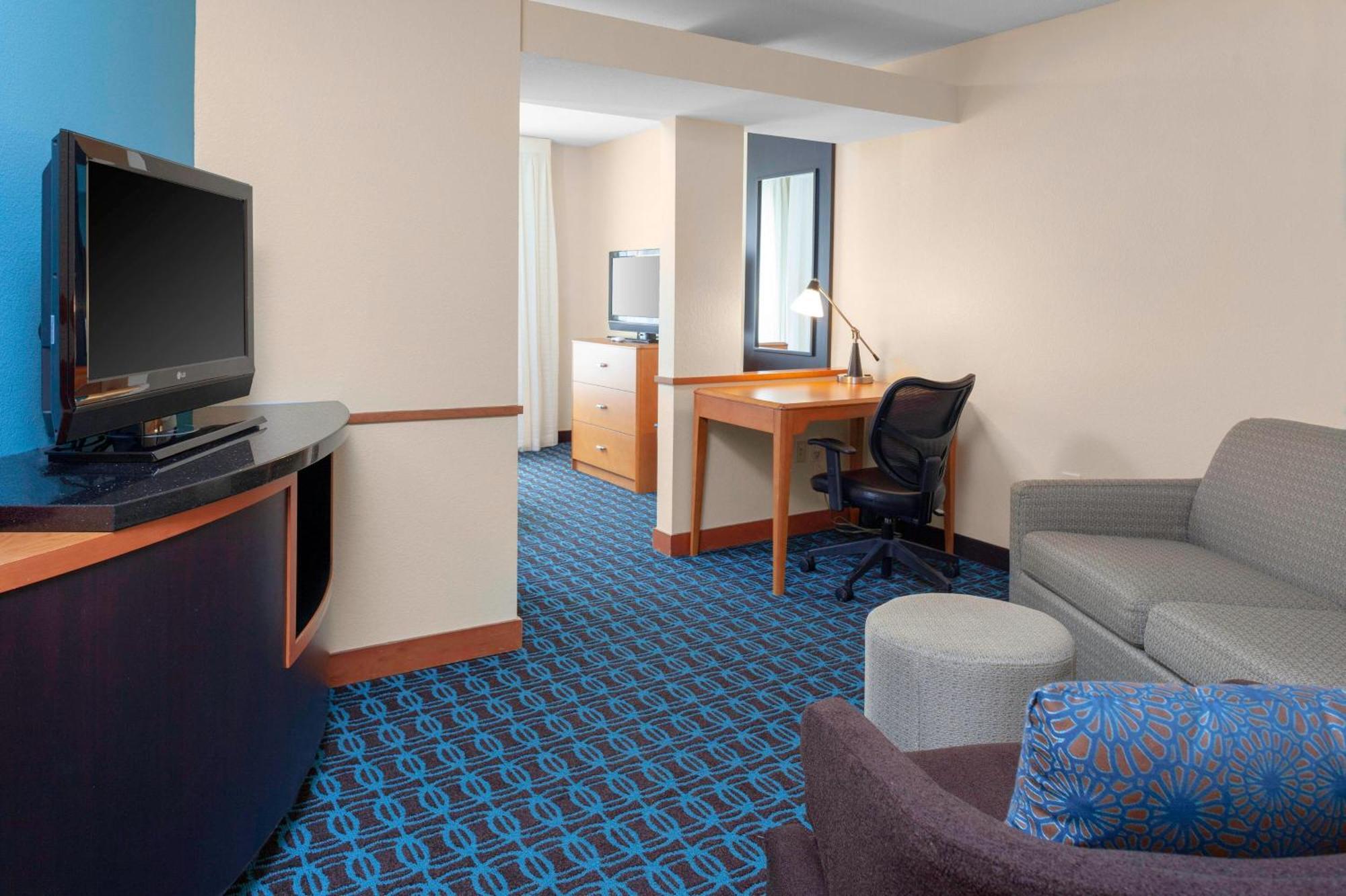 Fairfield Inn And Suites By Marriott Сиймор Екстериор снимка