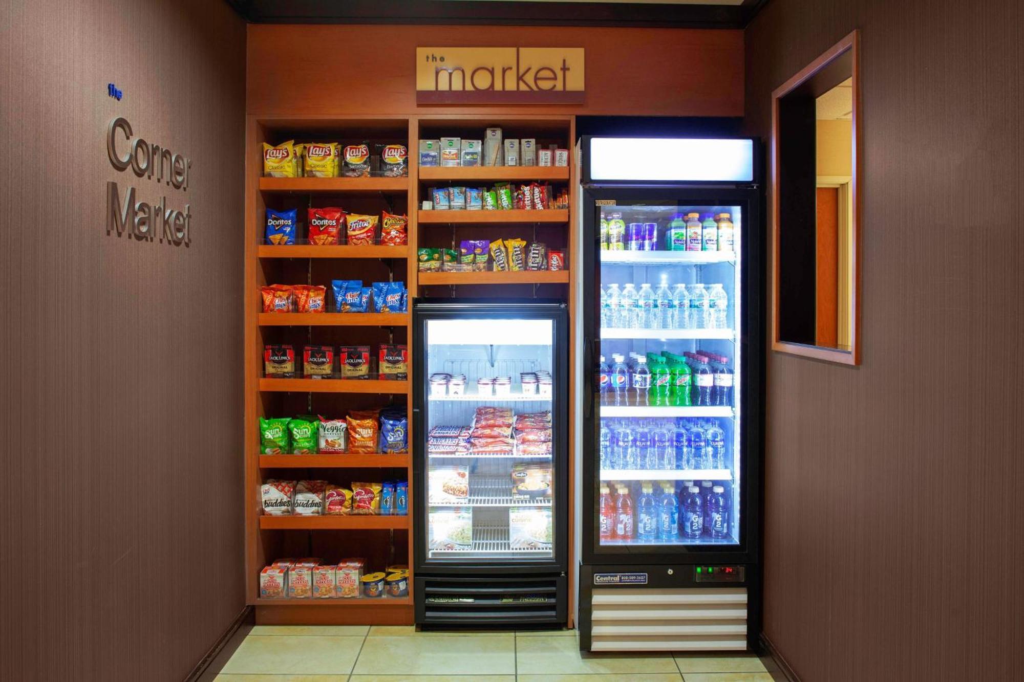 Fairfield Inn And Suites By Marriott Сиймор Екстериор снимка