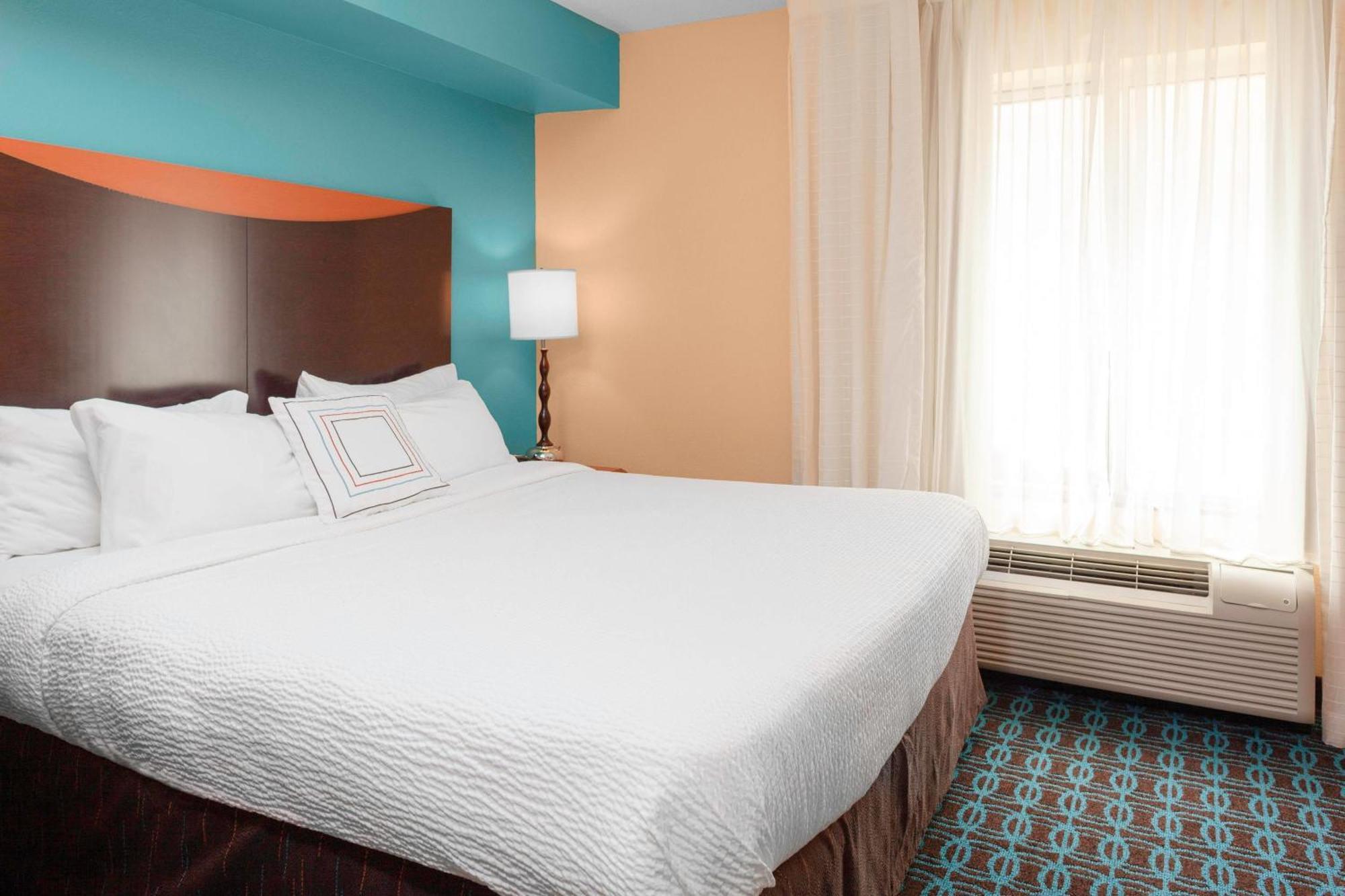 Fairfield Inn And Suites By Marriott Сиймор Екстериор снимка