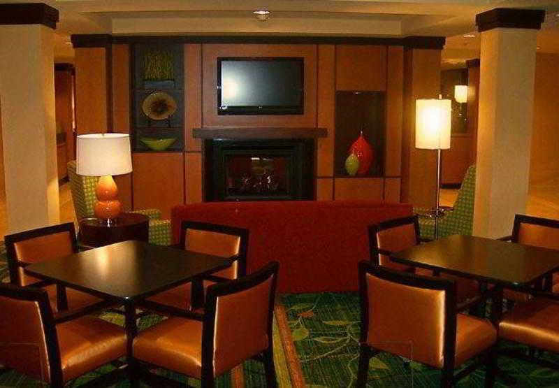 Fairfield Inn And Suites By Marriott Сиймор Ресторант снимка