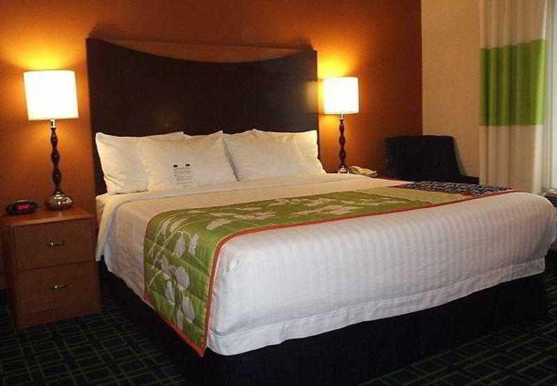 Fairfield Inn And Suites By Marriott Сиймор Екстериор снимка